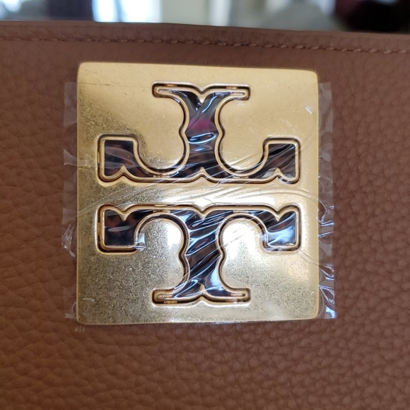 NWT TORY BURCH BRITTEN FLAP SHOUDER BAG - Picture 12 of 15